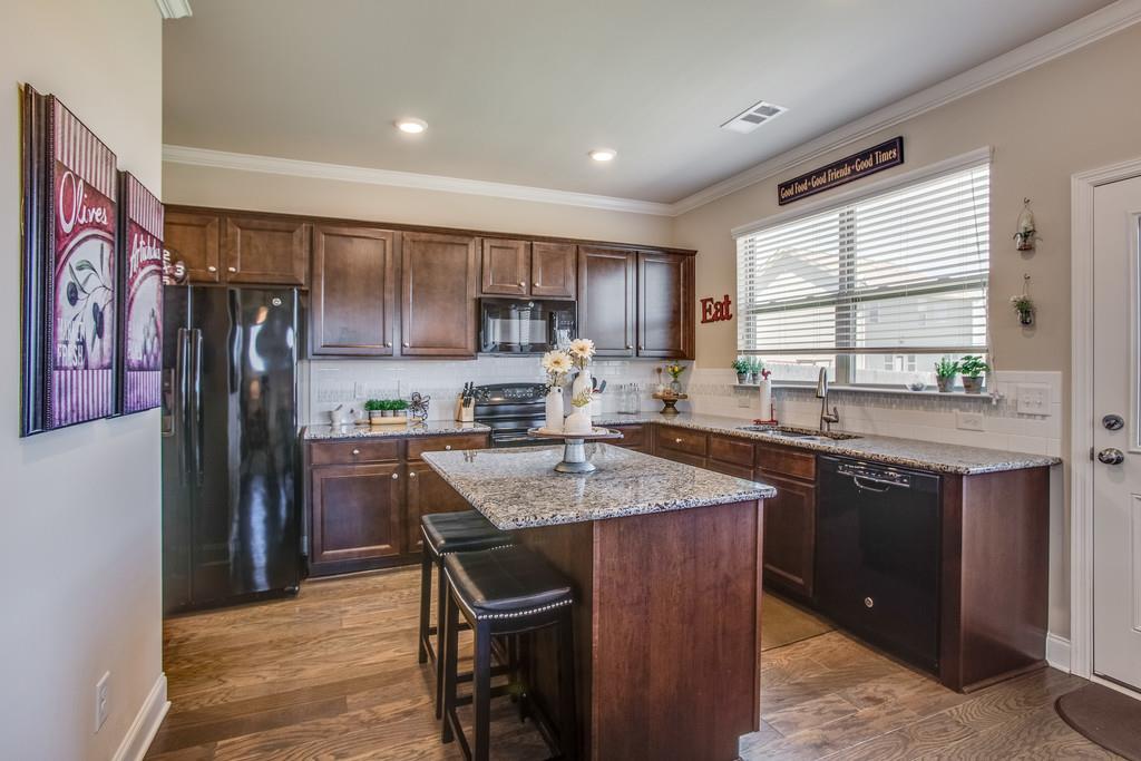 1043 Timber Valley Way Spring Hill, TN 37174 - Photo 11 of 29 Gallery Image 11