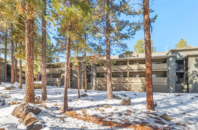 $335,000 | 1385 West University Avenue, Unit B6247, Flagstaff, AZ 86001