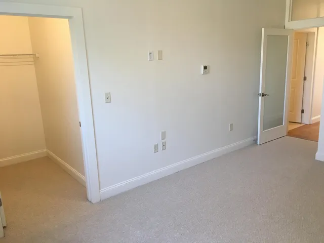 $2,512 | 875 Elm Street, Unit 212, Manchester, NH 03101