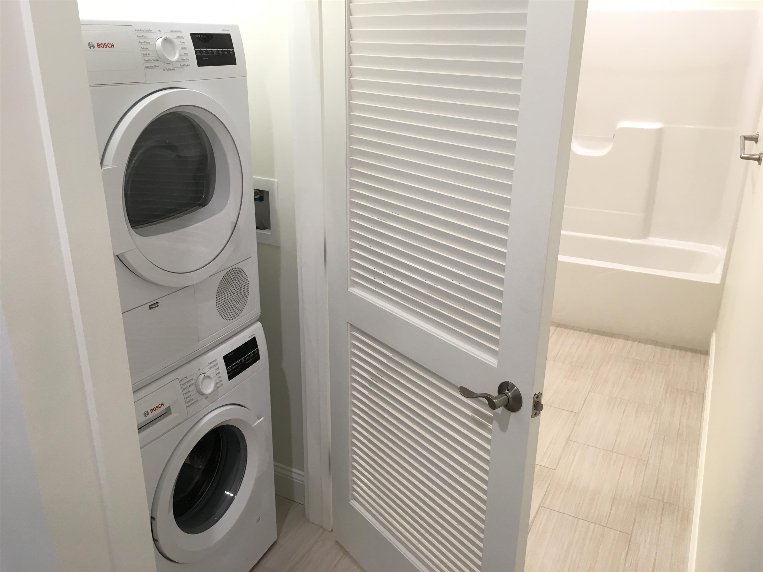 875 Elm Street, Unit 212 Manchester, NH 03101 - Photo 23 of 40