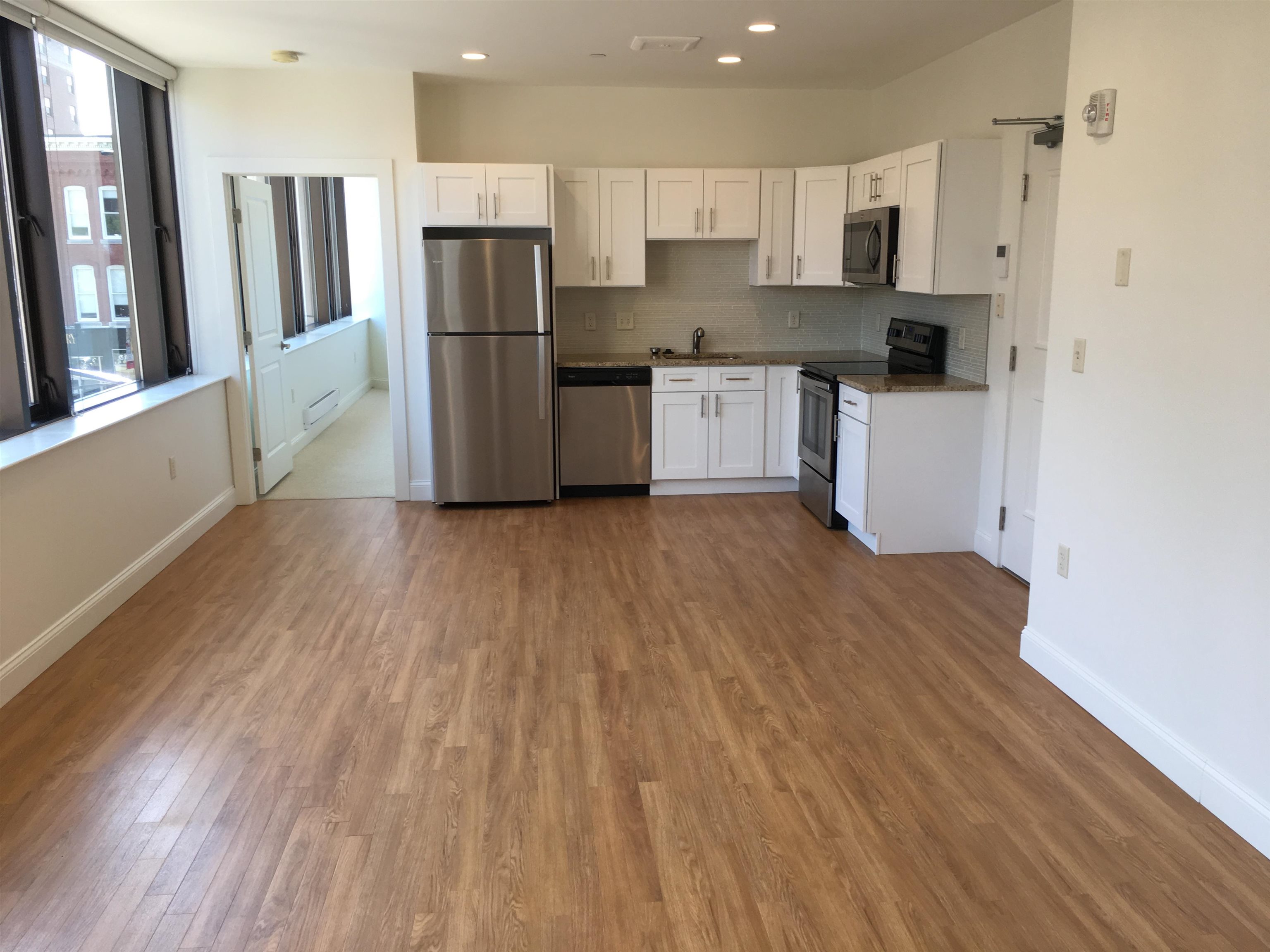 875 Elm Street, Unit 212 Manchester, NH 03101 - Photo 29 of 40