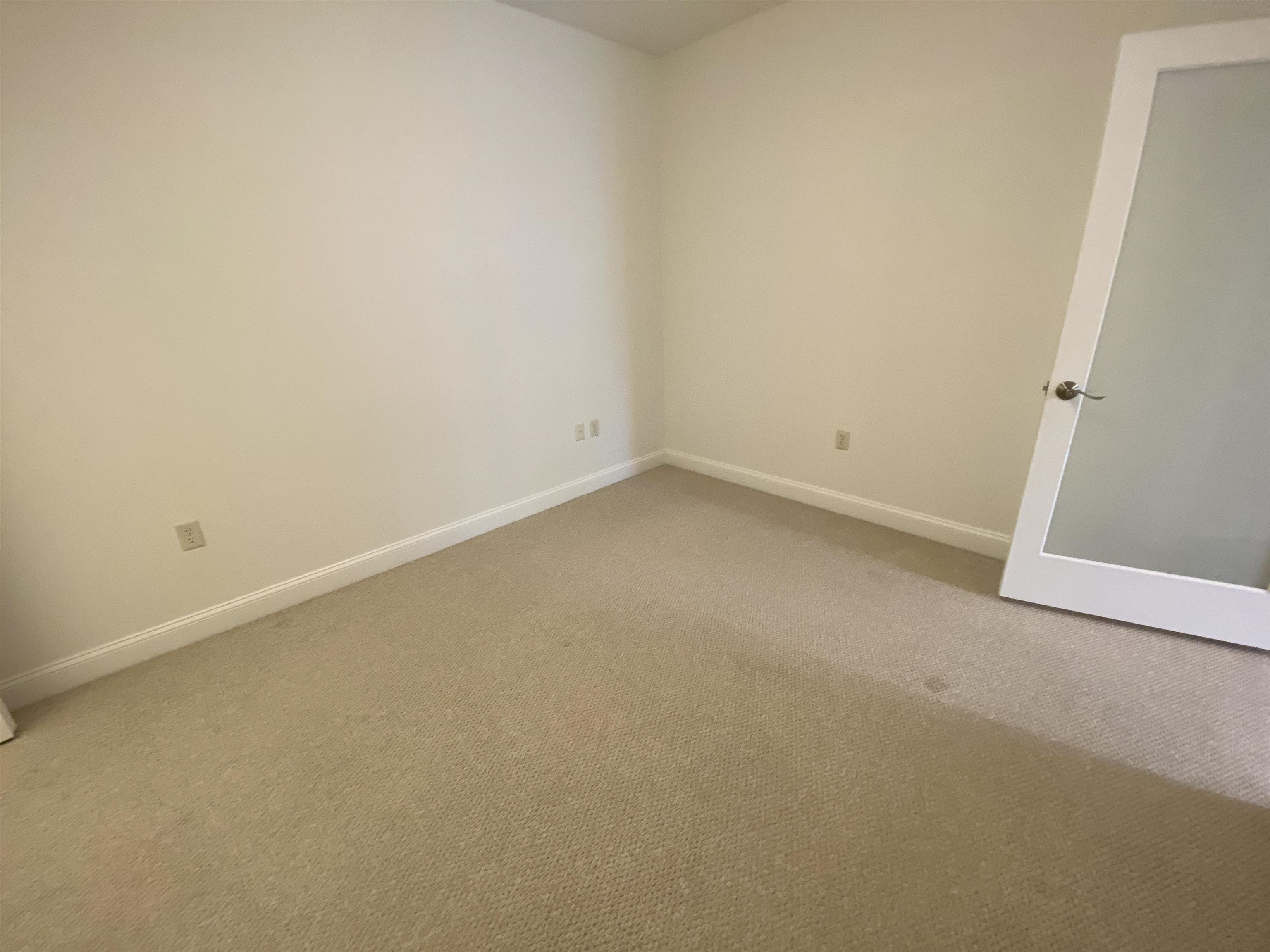 875 Elm Street, Unit 212 Manchester, NH 03101 - Photo 31 of 40