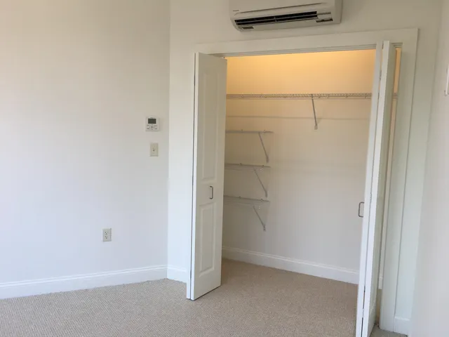 $2,512 | 875 Elm Street, Unit 212, Manchester, NH 03101