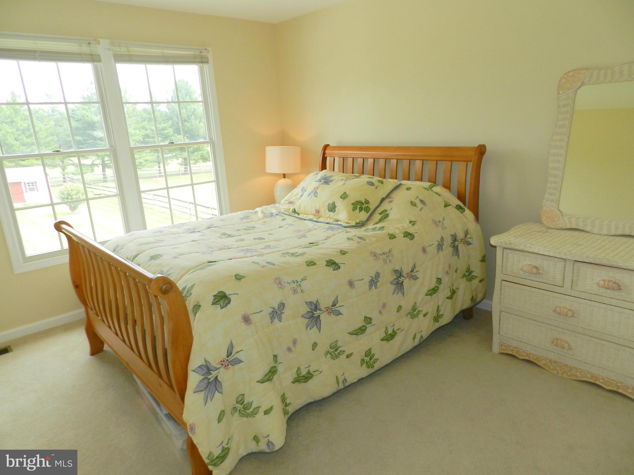 16913 Hoskinson Road Poolesville, MD 20837 - Photo 22 of 30 Bedroom