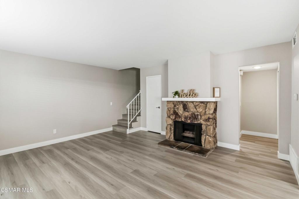 569 Spring Road, Unit 50 Moorpark, CA 93021 - Photo 6 of 58