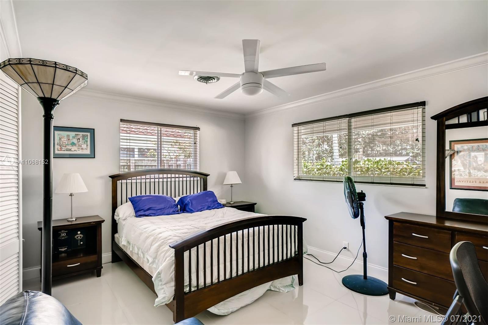 1909 North Park Road Hollywood, FL 33021 - Photo 15 of 28 Gallery Image 15