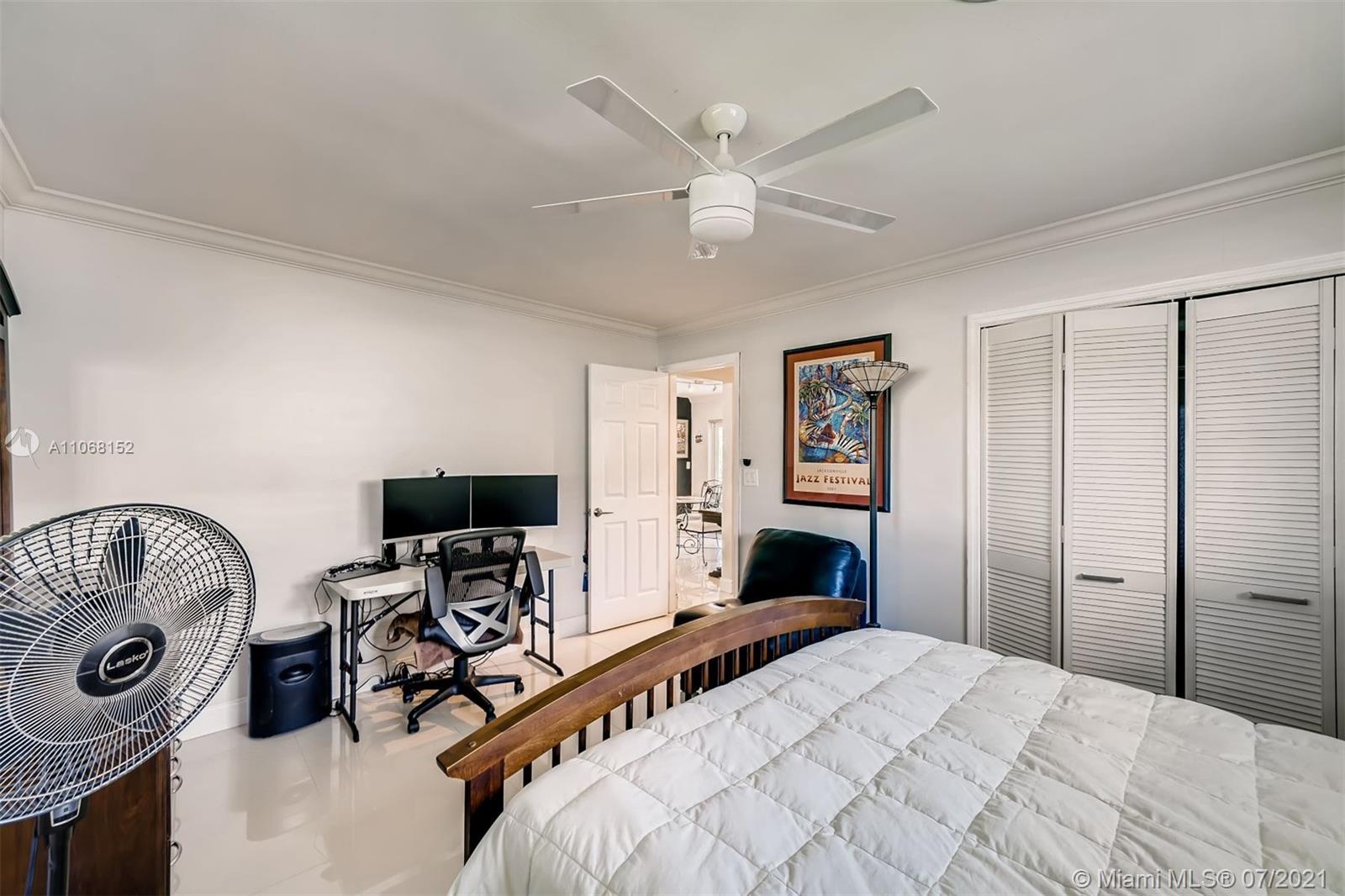 1909 North Park Road Hollywood, FL 33021 - Photo 19 of 28 Gallery Image 19