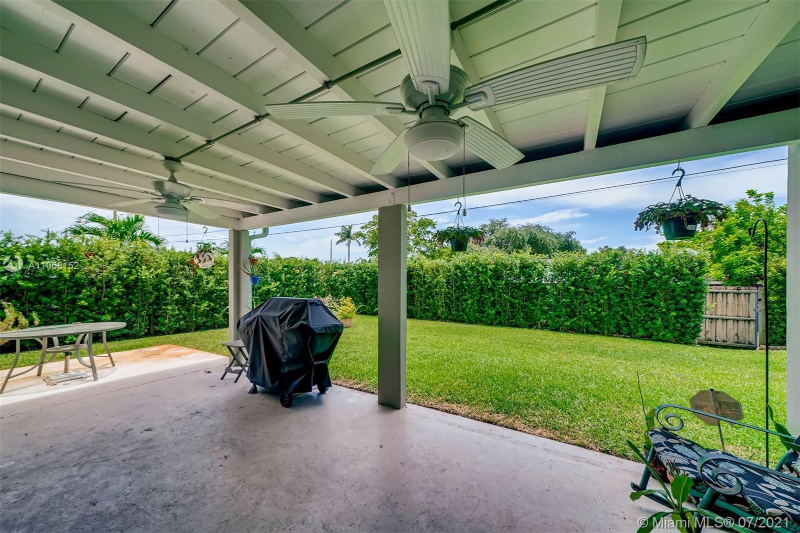 1909 North Park Road Hollywood, FL 33021 - Photo 23 of 28 Gallery Image 23