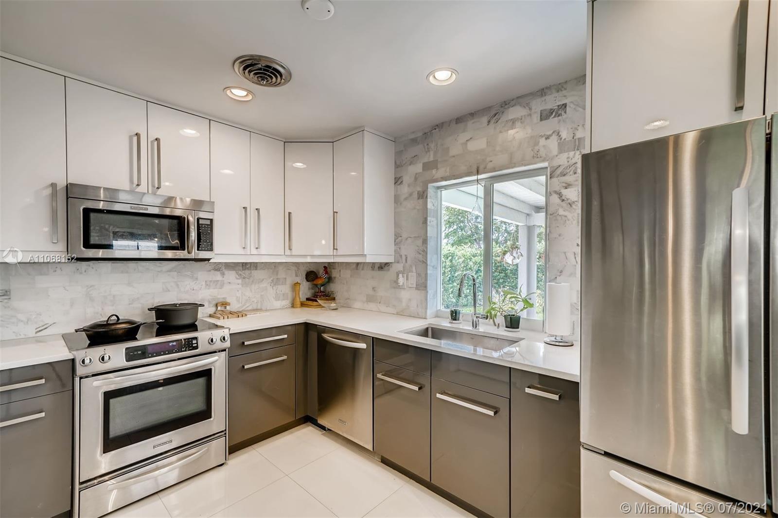 1909 North Park Road Hollywood, FL 33021 - Photo 10 of 28 Gallery Image 10