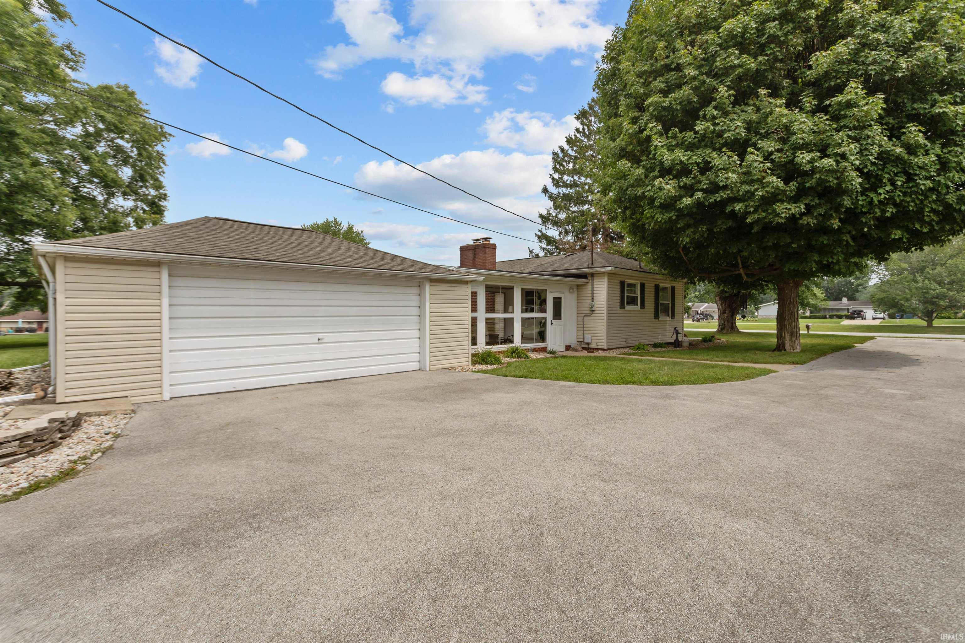 3041 South Reed Road Kokomo, IN 46902 - Photo 7 of 31