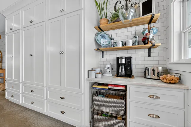 a view of elevator with hallway