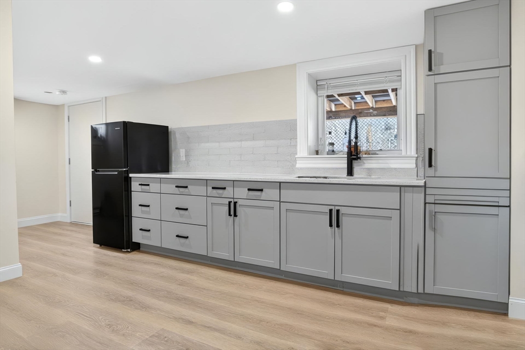43 Rivers Lane Malden, MA 02148 - Photo 19 of 27