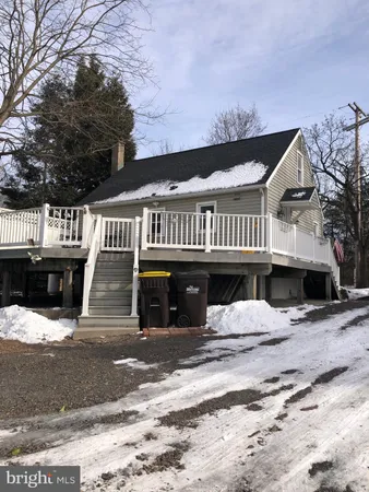 $2,000 | 726 Hilltown Pike, Hatfield, PA 19440