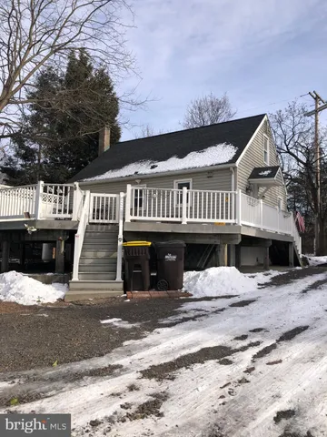 $2,300 | 726 Hilltown Pike, Hatfield, PA 19440