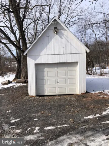 $2,300 | 726 Hilltown Pike, Hatfield, PA 19440