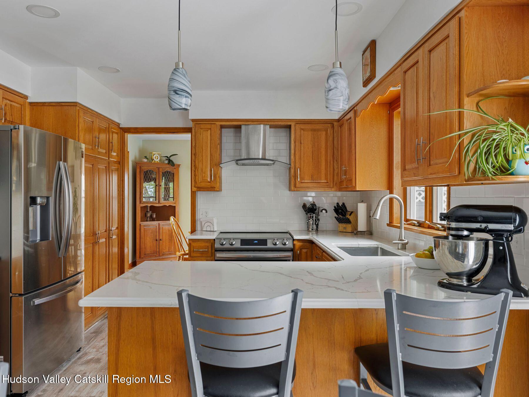 15 Ruby Meadows Road Lake Katrine, NY 12449 - Photo 21 of 53 a kitchen with a appliances and cabinets