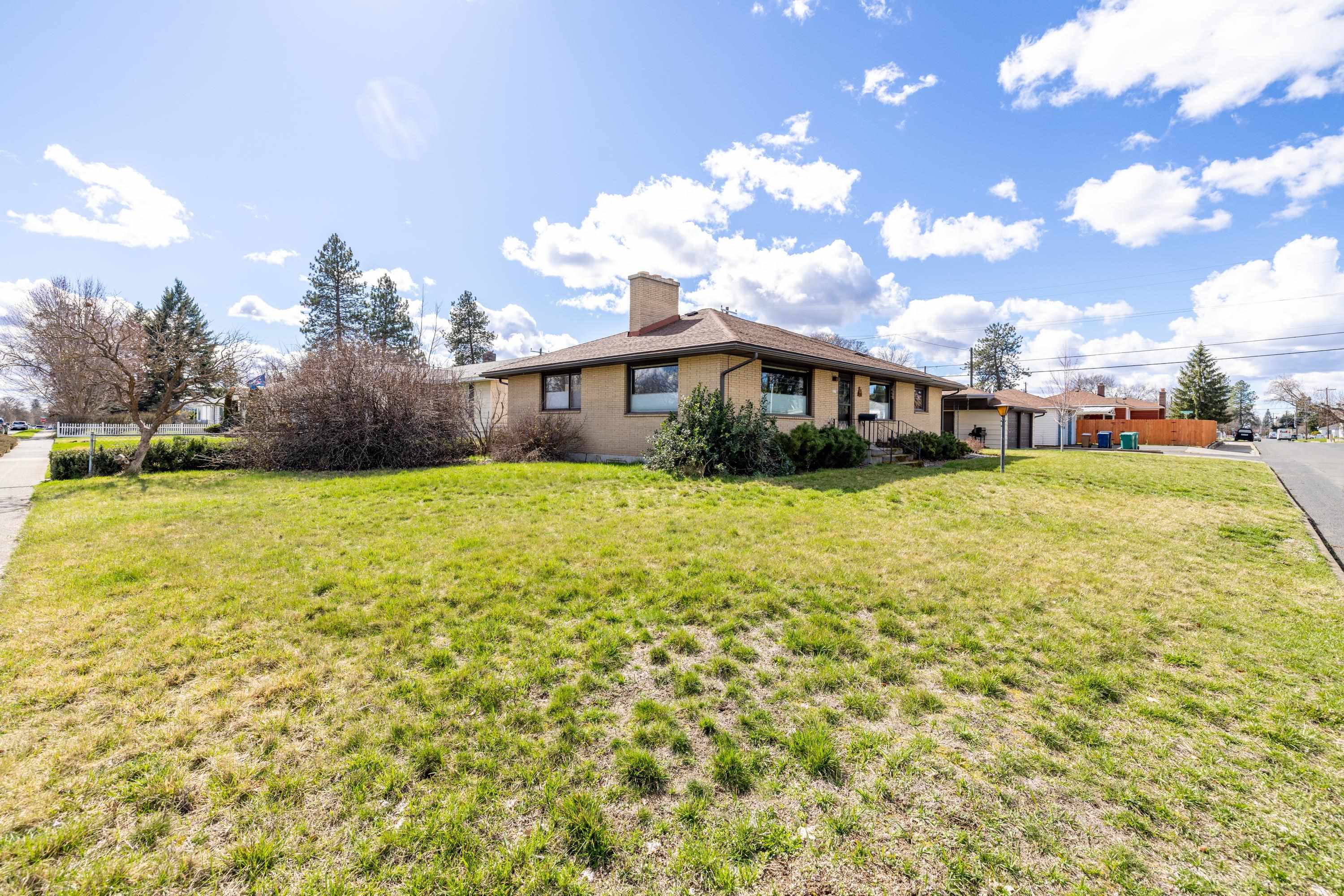 337 West Wabash Avenue Spokane, WA 99205 - Photo 3 of 24
