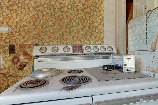 $375,000 | 32910 5th Avenue, Black Diamond, WA 98010