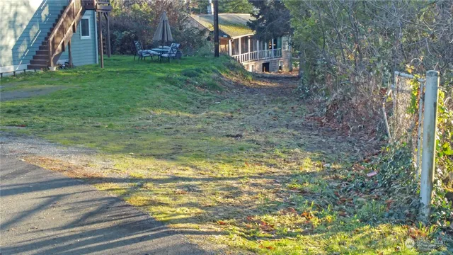 $375,000 | 32910 5th Avenue, Black Diamond, WA 98010