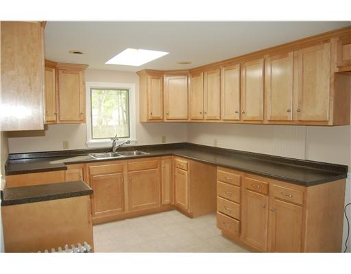65 Delwood Road Warwick, RI 02889 - Photo 3 of 9 Kitchen.