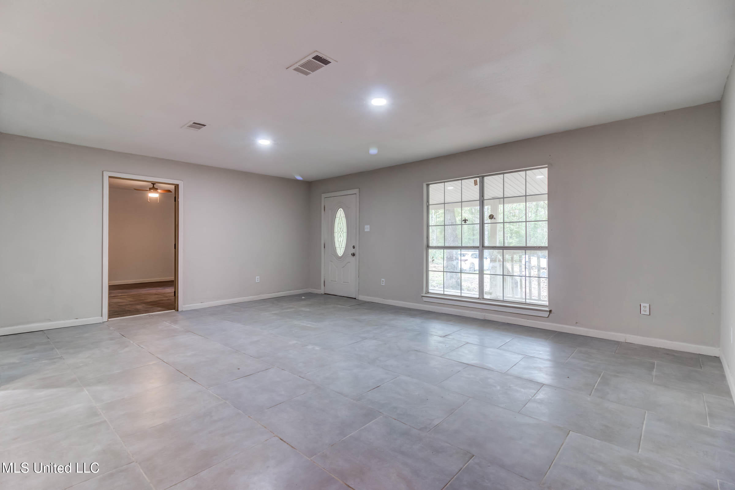 163B Burnis Havard Road, Unit B Perkinston, MS 39573 - Photo 6 of 59 163B Burnis Havard (23)