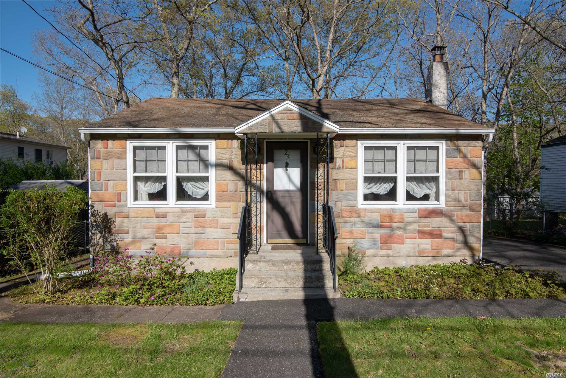 23 Cheemaun Trail Ridge, NY 11961 - Photo 1 of 1 Gallery Image 1