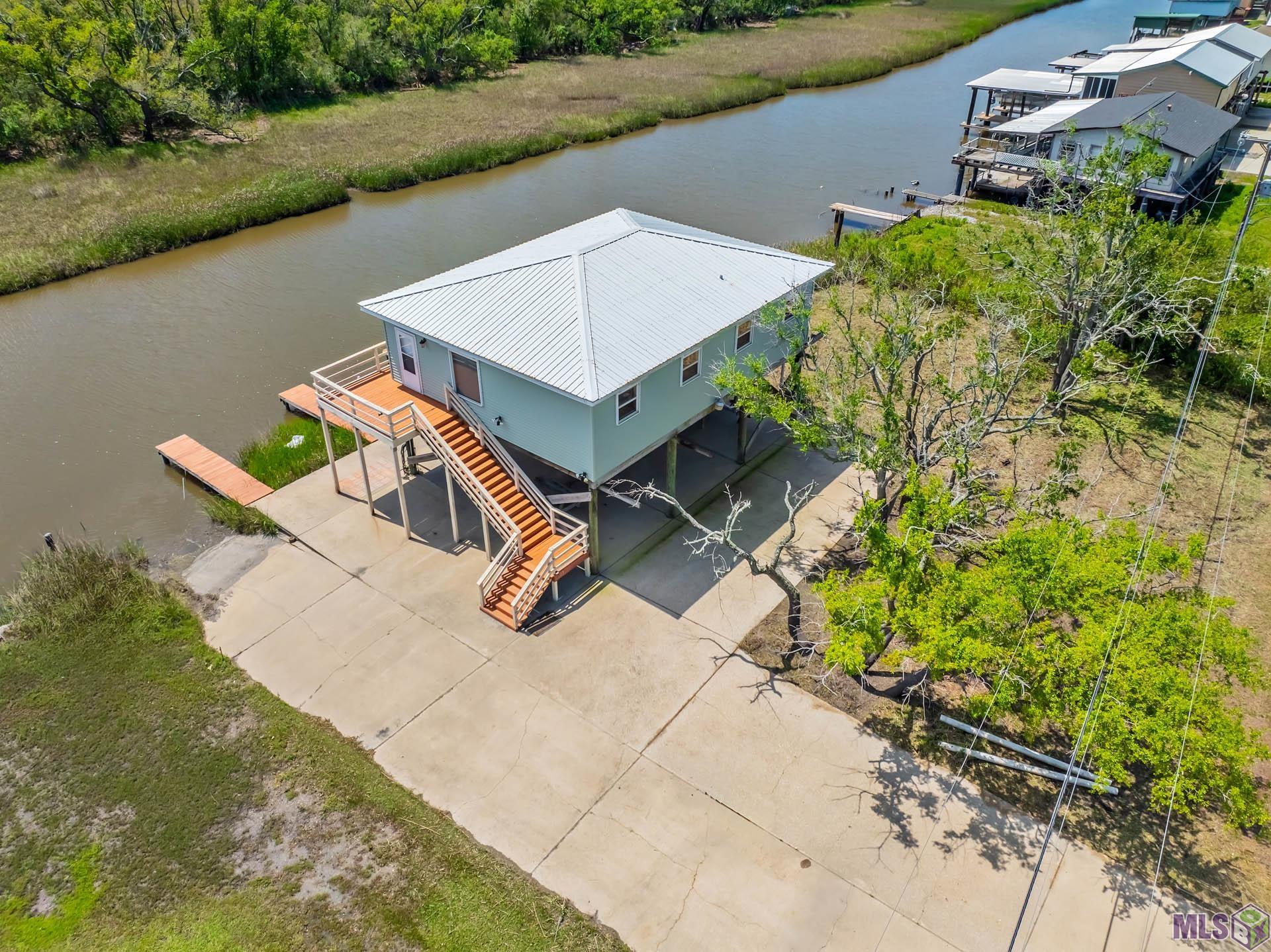 973 Four Point Road Dulac, LA 70353 - Photo 4 of 13