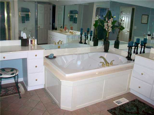 2610 Sandover Road Columbus, OH 43220 - Photo 16 of 25 Gallery Image 16
