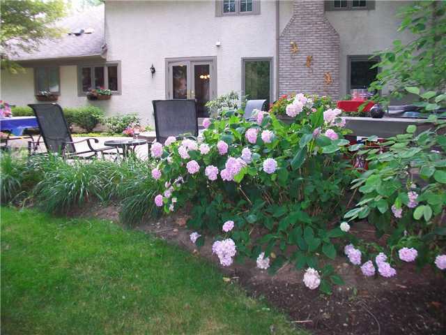 2610 Sandover Road Columbus, OH 43220 - Photo 3 of 25 Gallery Image 3