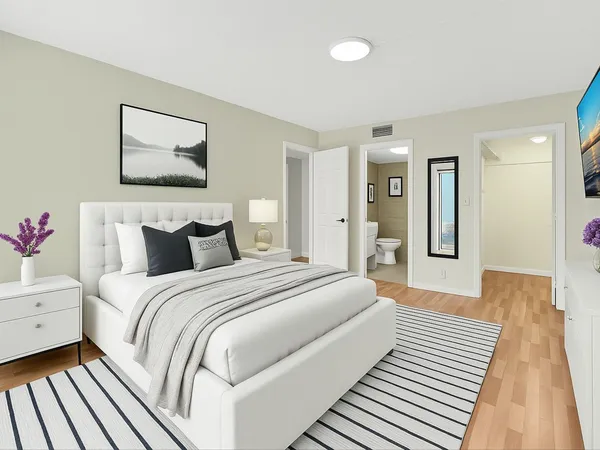 $2,200 | 220 Lakeview Drive, Unit 210, Weston, FL 33326