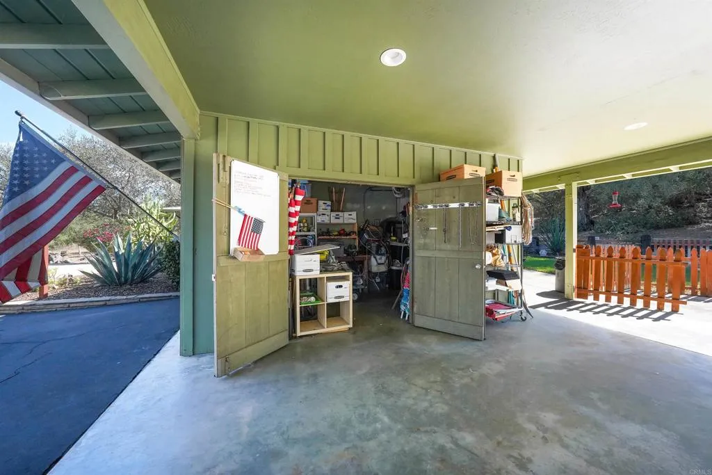 15655 Oak Valley Road Ramona, CA 92065 - Photo 6 of 49 Gallery Image 6