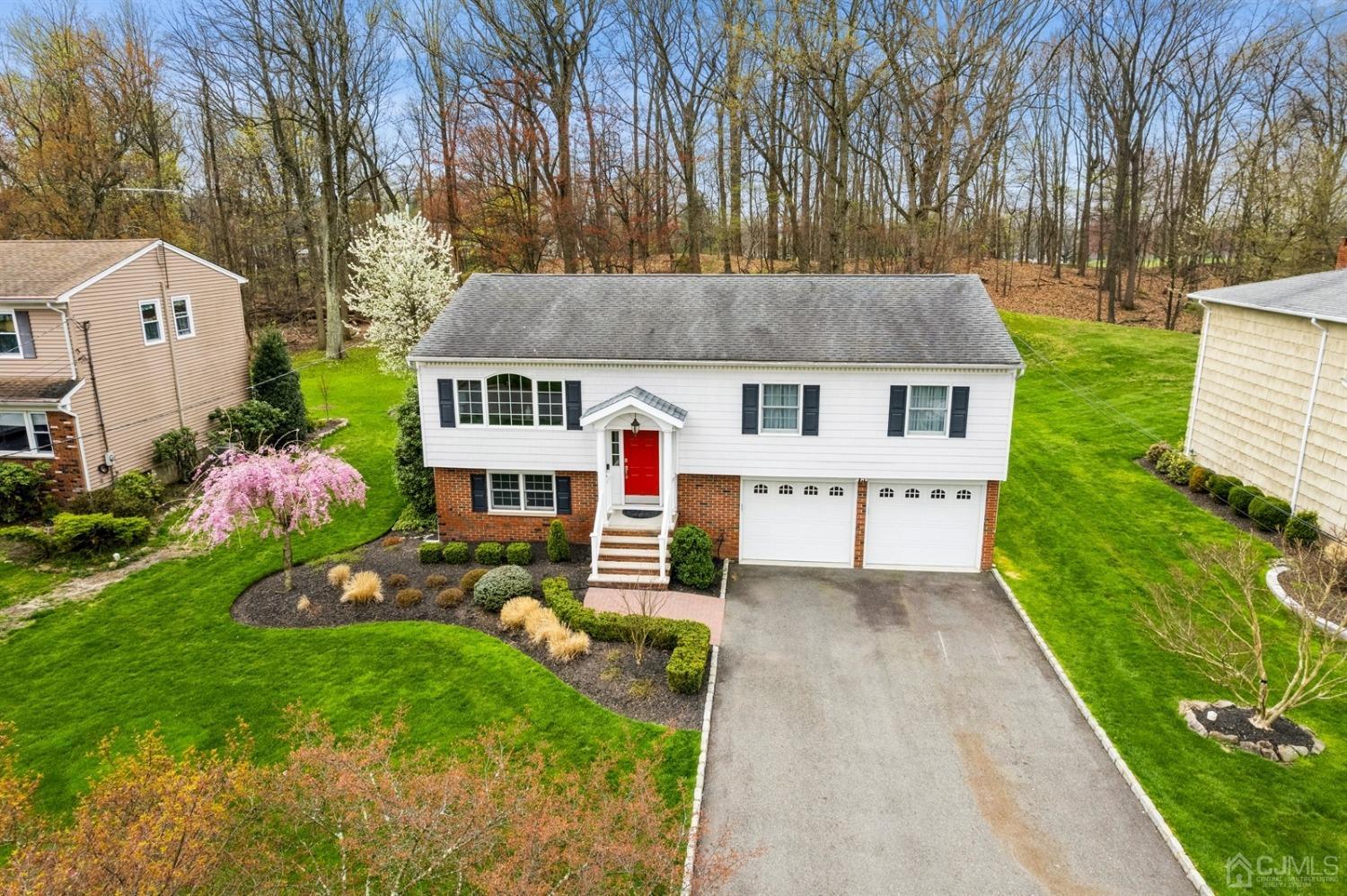 33 King Street Edison, NJ 08820 - Photo 33 of 44 front view of house with a yard