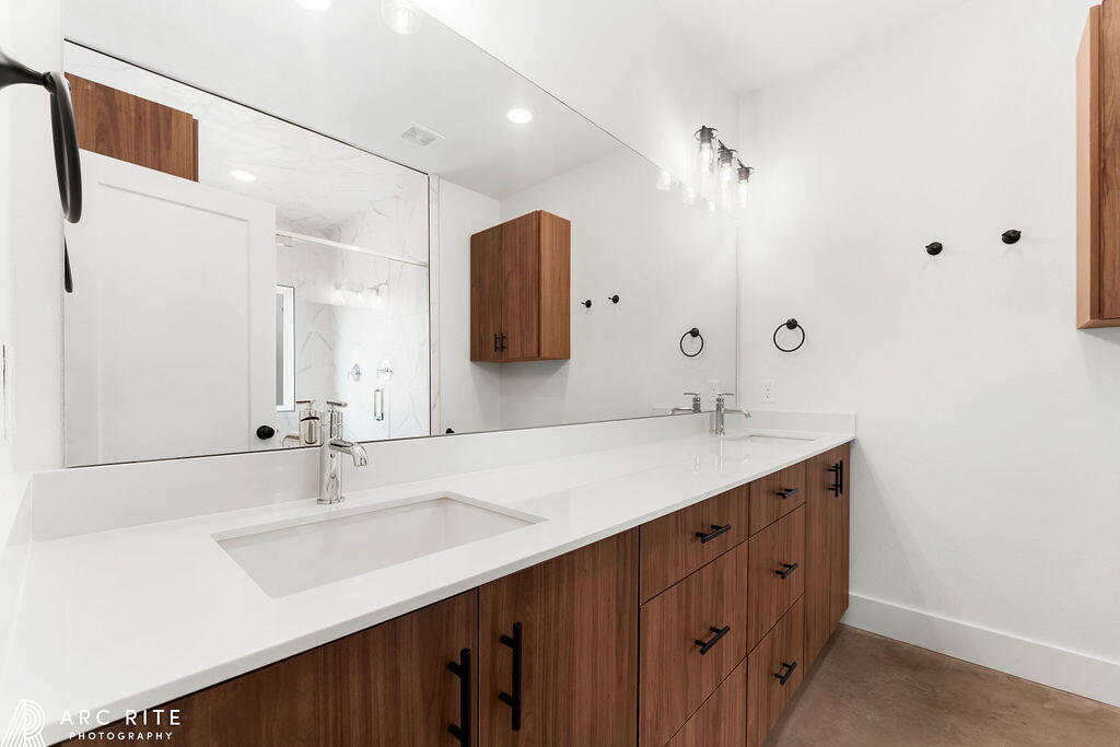 4529 22nd Place Lubbock, TX 79407 - Photo 17 of 27 17