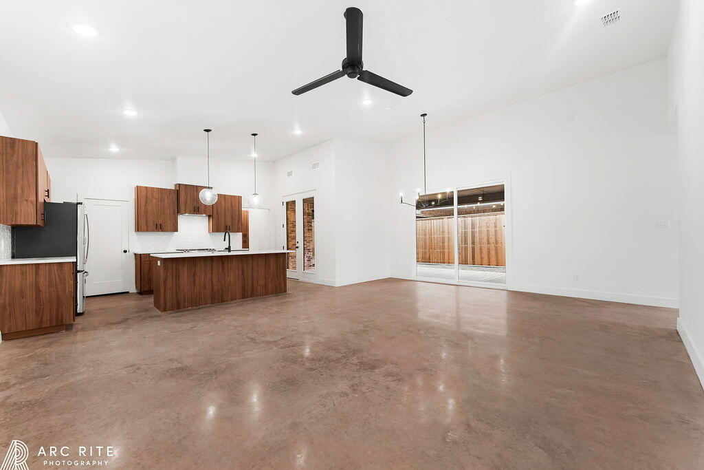 4529 22nd Place Lubbock, TX 79407 - Photo 5 of 27 5