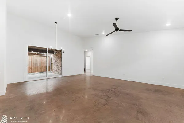 $2,700 | 4529 22nd Place, Lubbock, TX 79407