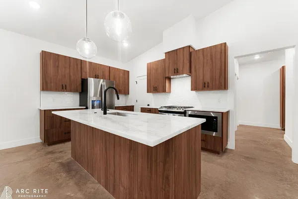 $2,700 | 4529 22nd Place, Lubbock, TX 79407