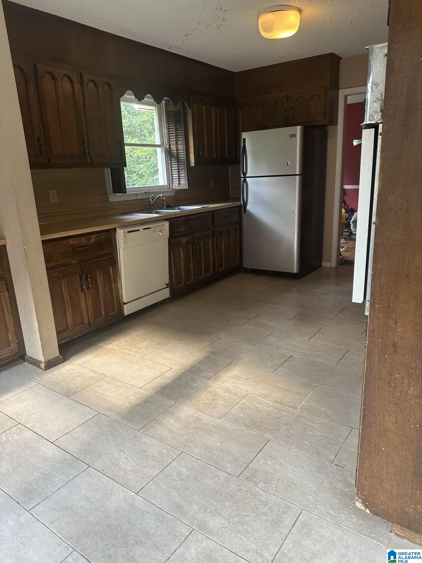 2278 Tyler Road Birmingham, AL 35226 - Photo 12 of 34
