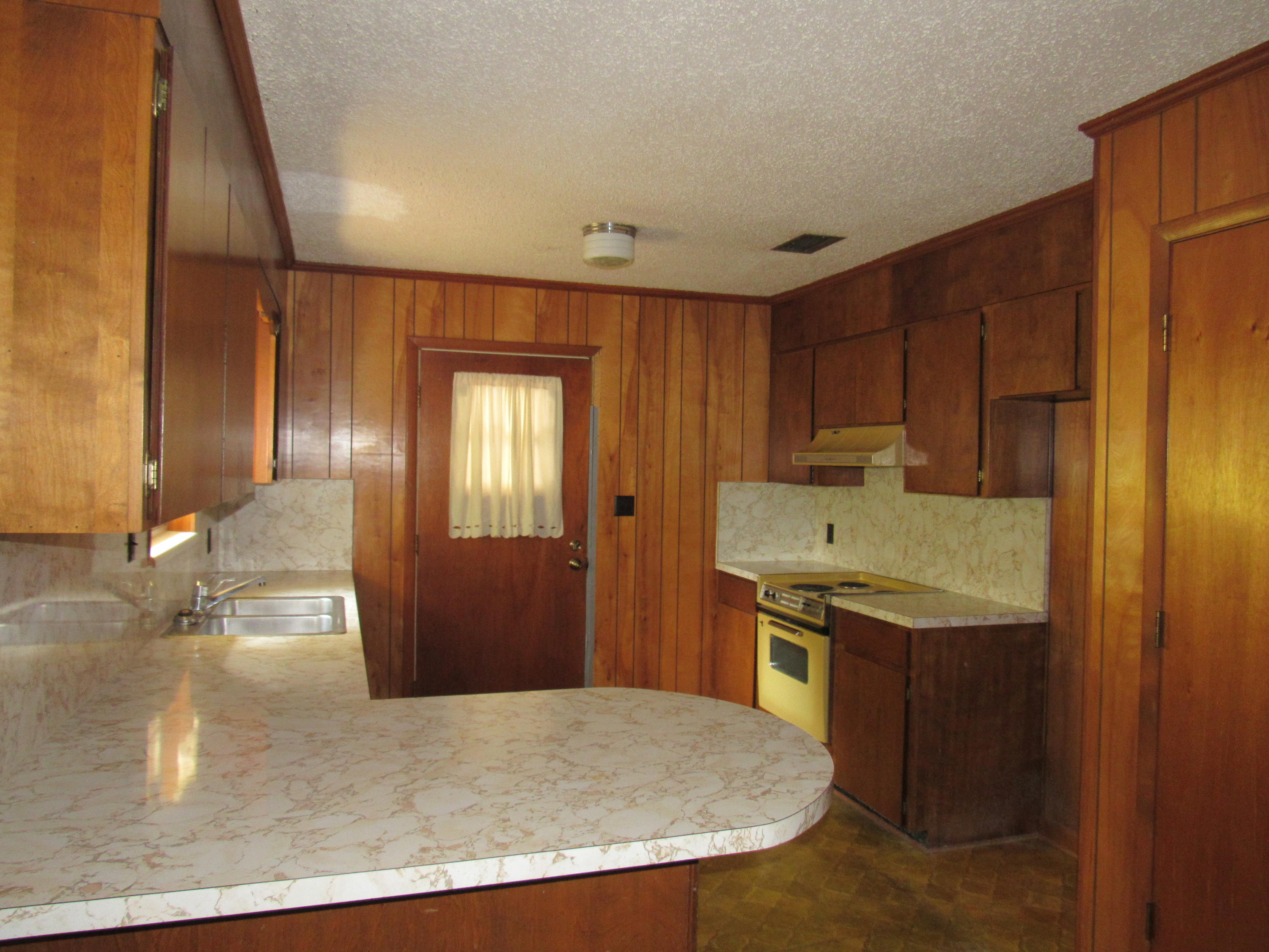 194 Woodlawn Road Freeport, FL 32439 - Photo 3 of 11 IMG_4803
