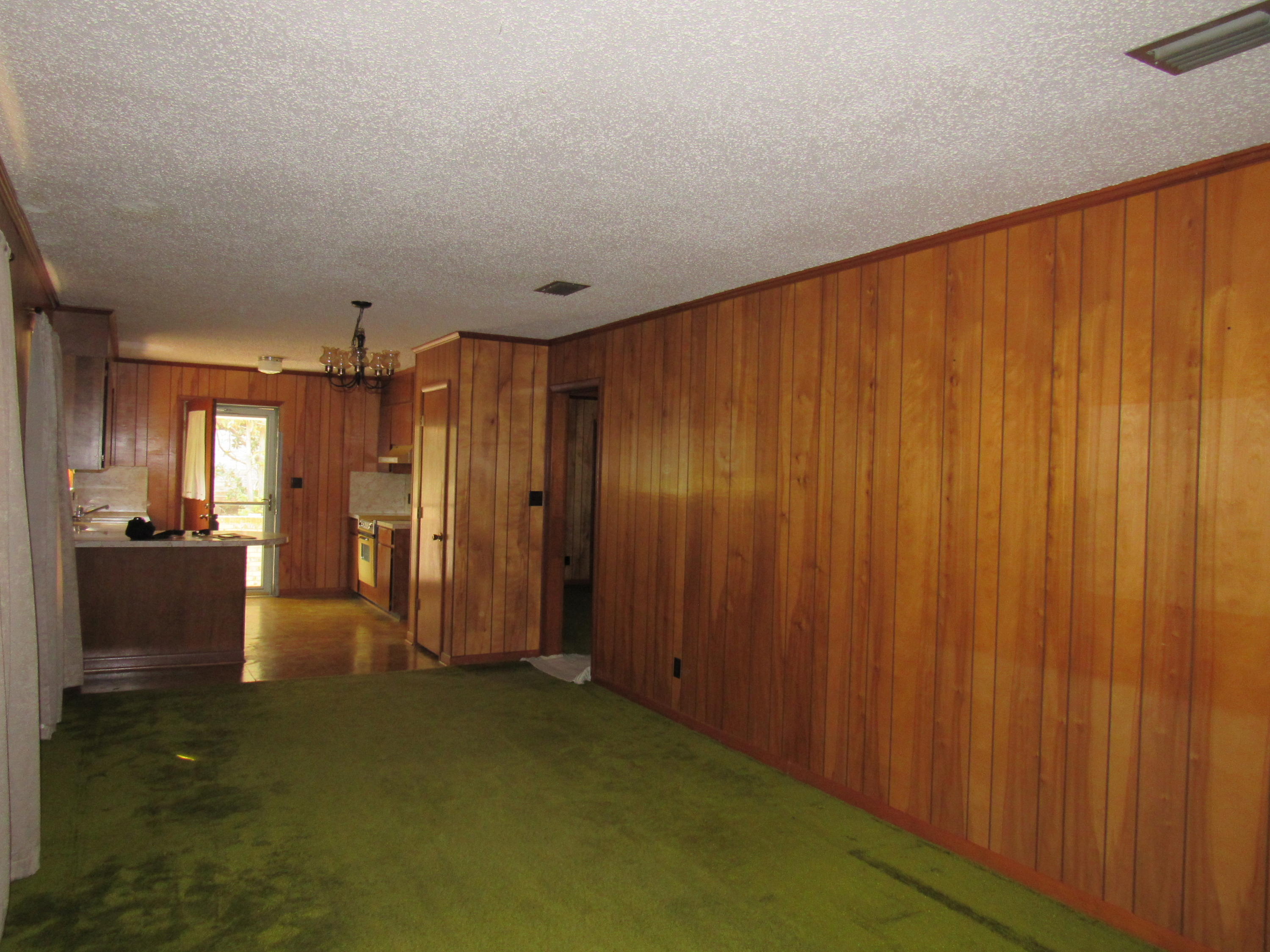 194 Woodlawn Road Freeport, FL 32439 - Photo 4 of 11 IMG_4797