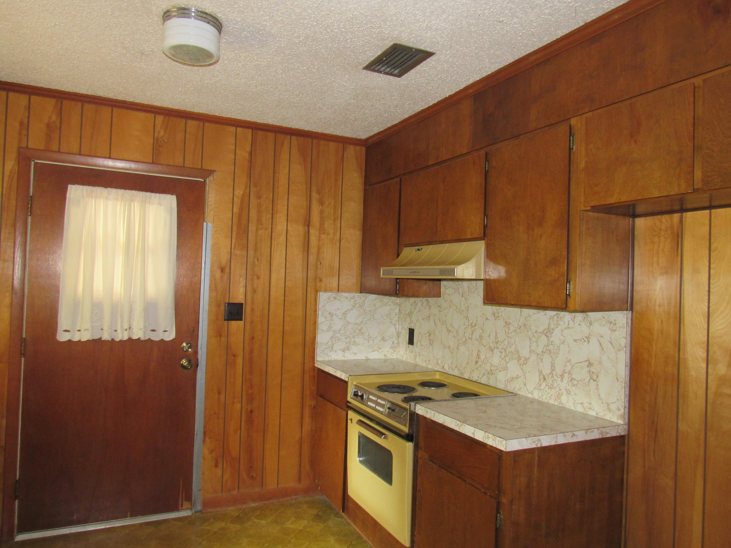 194 Woodlawn Road Freeport, FL 32439 - Photo 6 of 11 IMG_4801