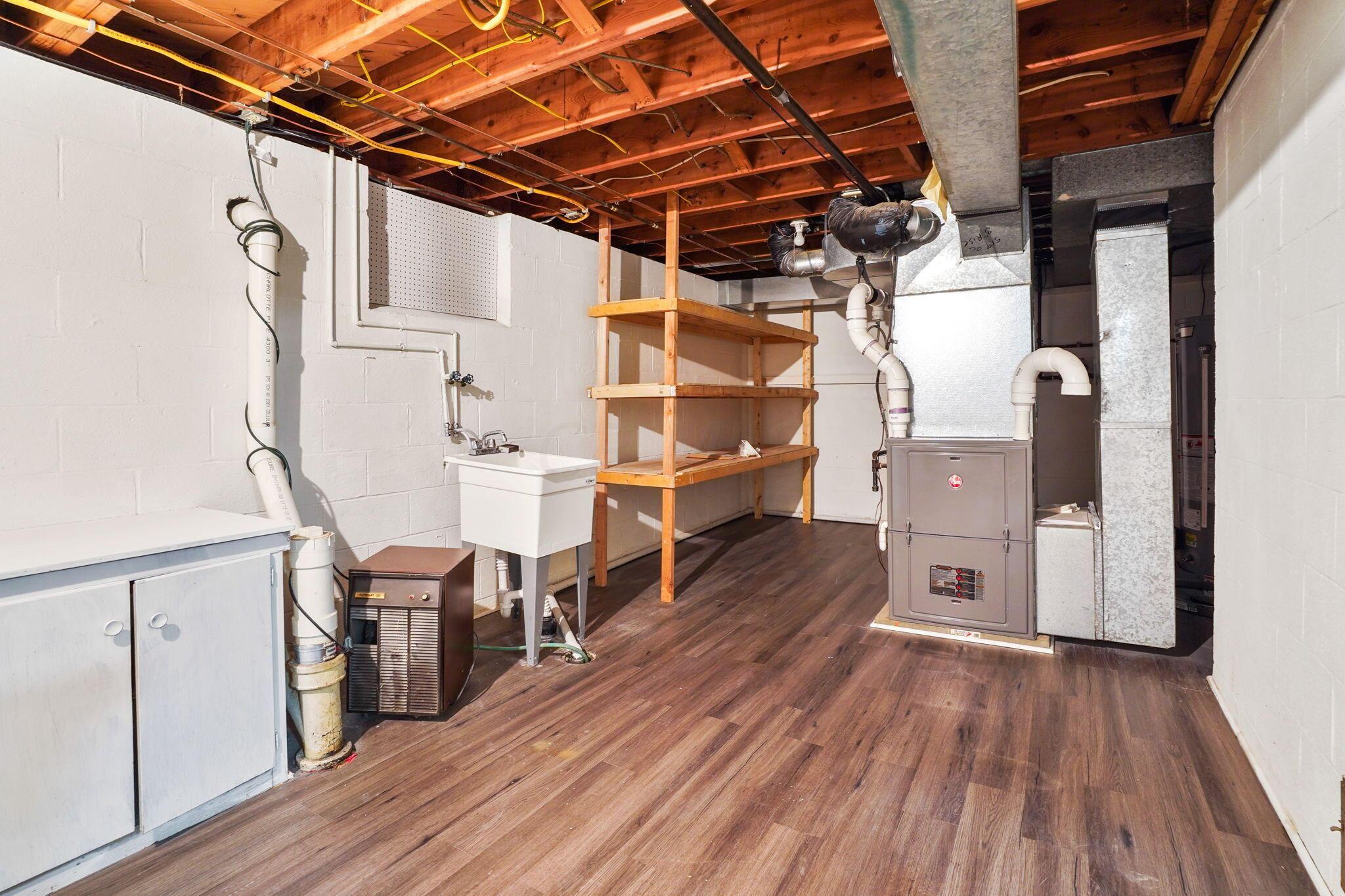 3777 Walhaven Road Columbus, OH 43220 - Photo 62 of 70 62-web-or-mls-DSC05486