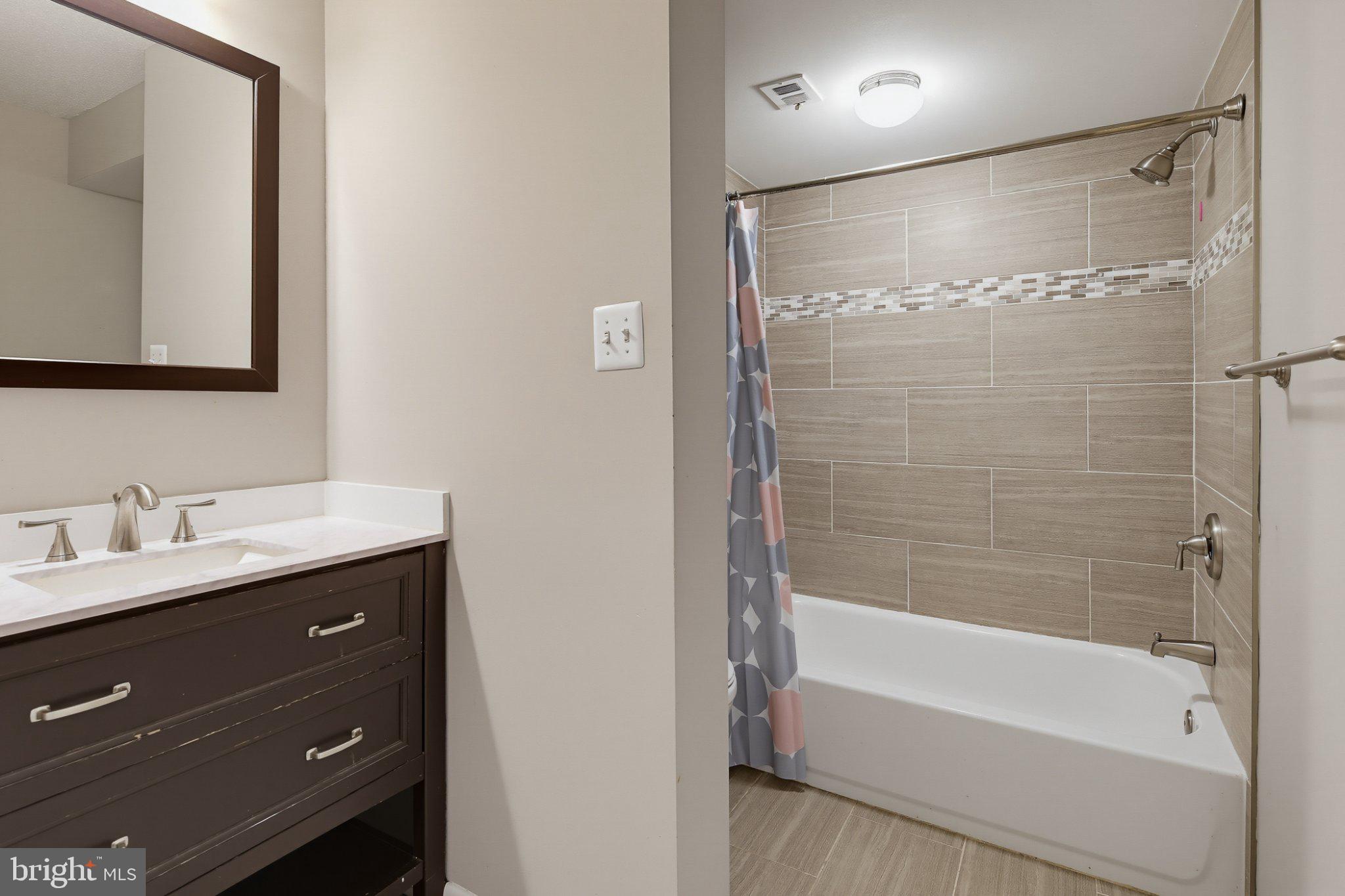 5247 West Running Brook Road, Unit 101 Columbia, MD 21044 - Photo 27 of 36 Gallery Image 27