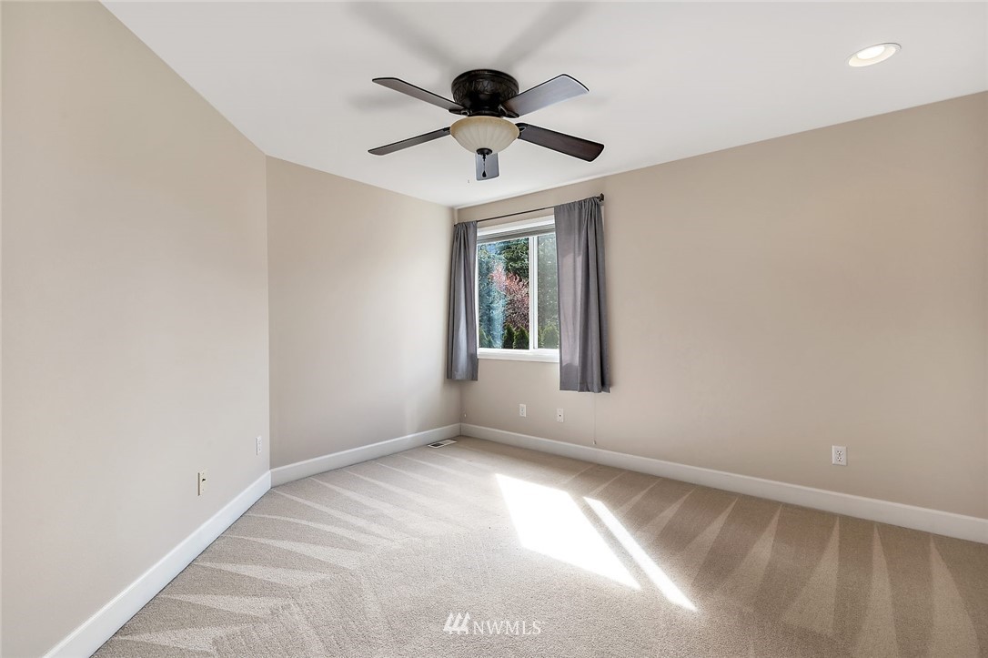 20925 37th Avenue Southeast Bothell, WA 98021 - Photo 18 of 21