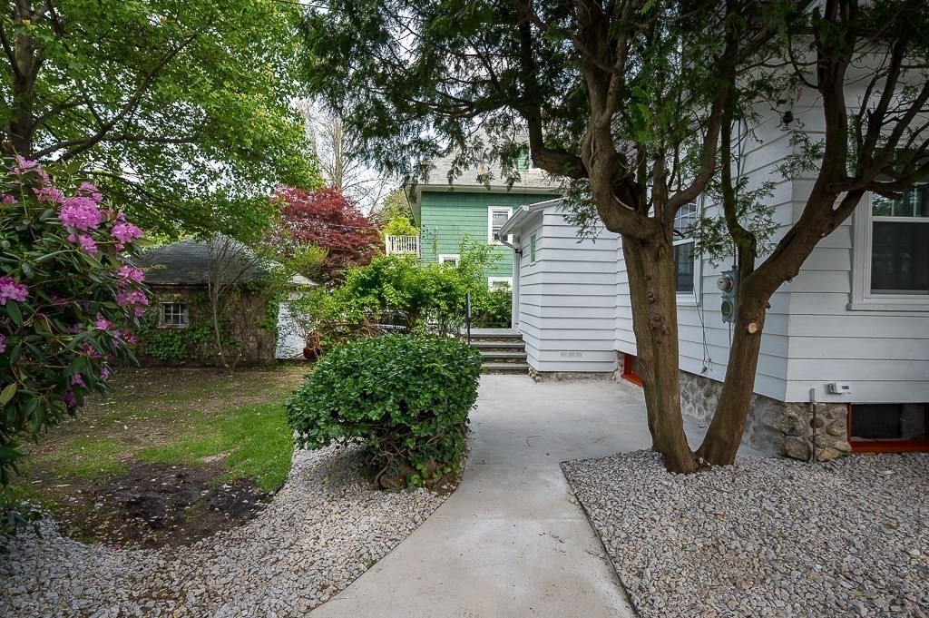 47 Brighton Road Worcester, MA 01606 - Photo 36 of 39 a front view of a house with garden