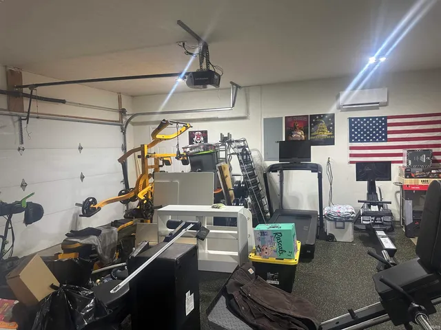 $384,900 | 7250 West Upland Court, Bloomington, IN 47404