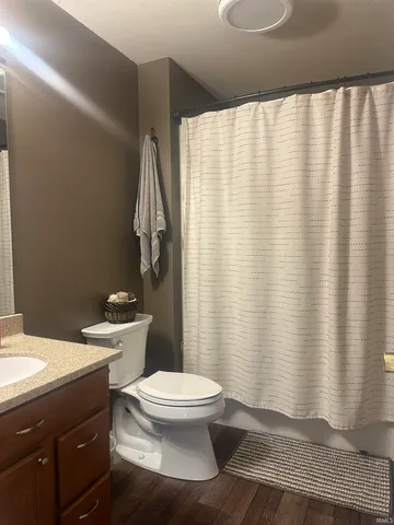 $384,900 | 7250 West Upland Court, Bloomington, IN 47404