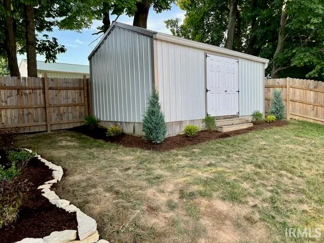 $384,900 | 7250 West Upland Court, Bloomington, IN 47404