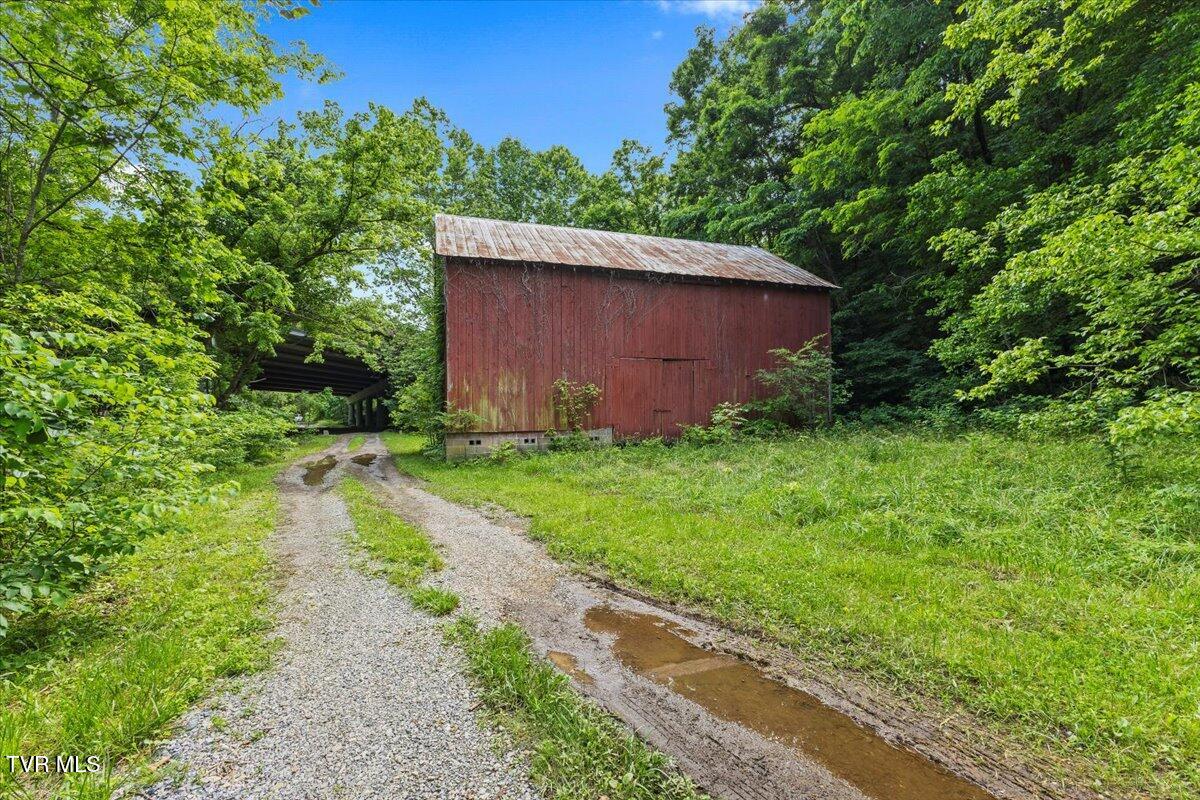 Tbd Garland Meadows Lane Erwin, TN 37650 - Photo 14 of 27 Barn