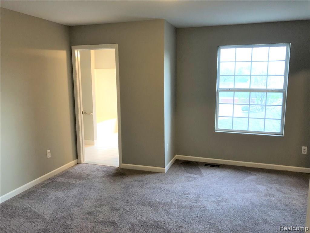 18240 West Eleven Mile Road Lathrup Village, MI 48076 - Photo 17 of 19