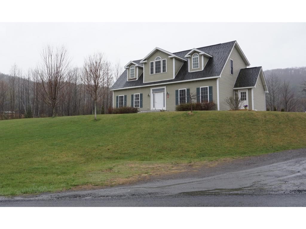 1967 River Road Sharon, VT 05068 - Photo 16 of 17 Gallery Image 16